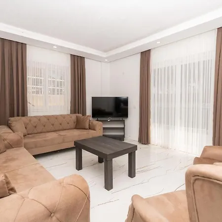 Aparthotel Tayla *