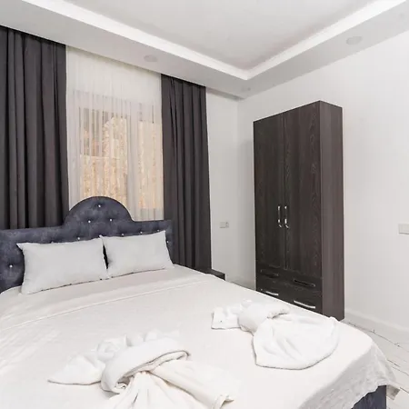 Aparthotel Tayla *